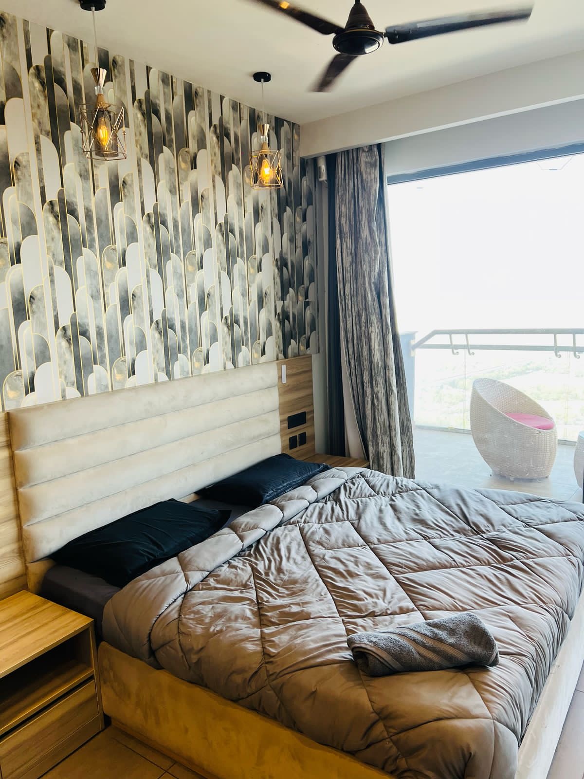 Supernova Studio flat 30th Floor